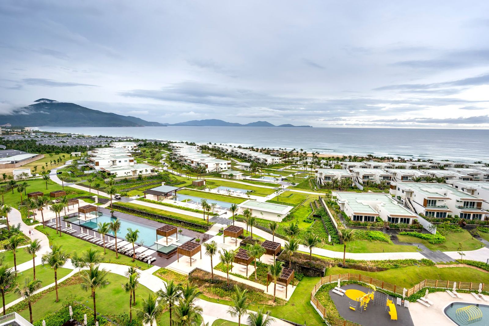 Seafront residences promo film